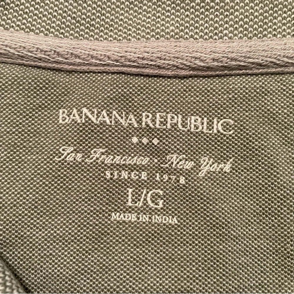⭐️ 5/$25 Banana Republic polo shirt